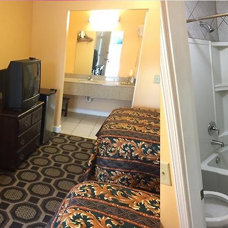 Leesville Lodge Batesburg-Leesville Экстерьер фото